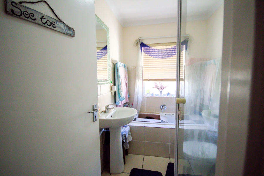 2 Bedroom Property for Sale in Fernwood Western Cape